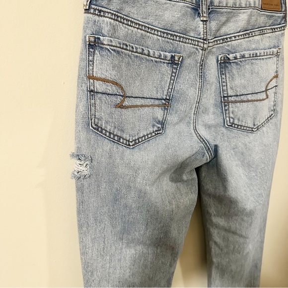 American Eagle Tomgirl Womens Distressed Jeans Button Fly Size 2 - Picture 6 of 12